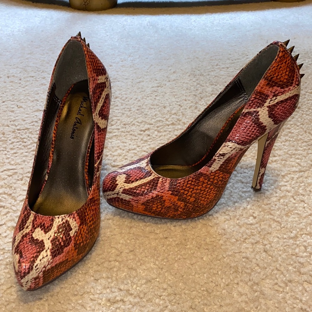 Michael Antonio Heels